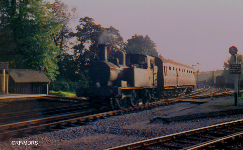 Auto train arriving at Bourne End